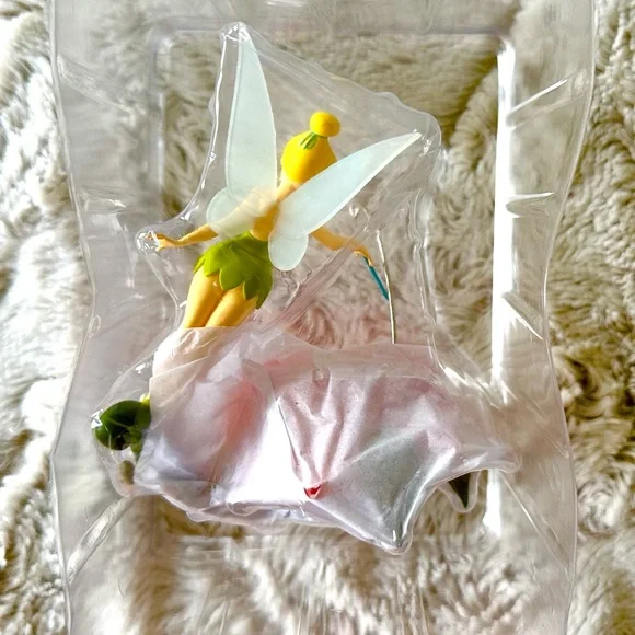 Hallmark Disney Tinker Bell Ornament 4” H Pixie - Dusted Poinsettia Holiday 2023 - Picture 4 of 4